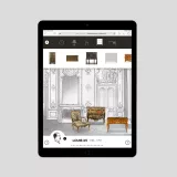 L'image montre un iPad affichant une interface dédiée au mobilier de style Louis XV. En arrière-plan, on aperçoit une illustration d'une pièce décorée de manière élégante, ornée de détails architecturaux raffinés. En haut de l'écran, divers meubles sont présentés sous forme d'icônes. En bas, on trouve une représentation de Louis XV avec les dates de son règne, allant de 1730 à 1757. L'ensemble évoque une immersion dans le design et l'esthétique du XVIIIe siècle français.