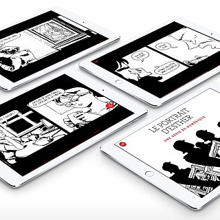 L'image montre quatre tablettes disposées en un carré, chacune affichant des illustrations en noir et blanc. Les dessins semblent provenir d'une bande dessinée, avec des personnages et des dialogues, ce qui suggère une narration visuelle. Le titre "Le Portrait" est visible sur l'une des tablettes, indiquant qu'il s'agit d'une œuvre ou d'un projet spécifique. L'ensemble donne une impression moderne et numérique, soulignant l'utilisation de la technologie pour la lecture de bandes dessinées.